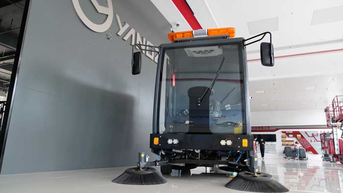 路面清掃車的工作原理與結構 路面清掃車的工作原理與結構